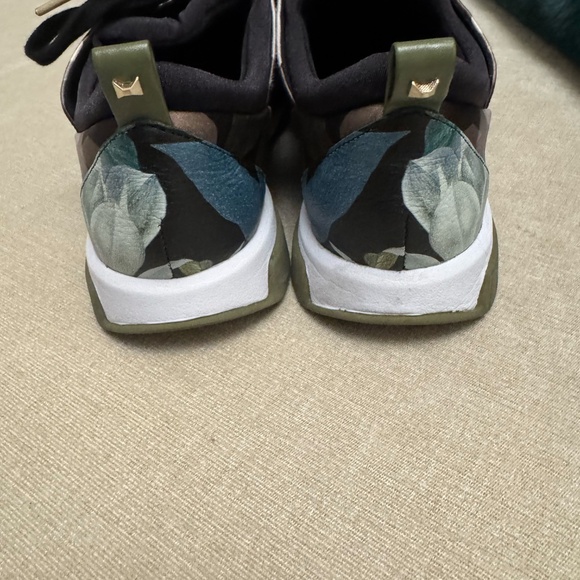 Ted Baker Cepap Womens Black Opal Satin Sneakers-UK 6 / EU 39 / US 8 - Picture 5 of 8